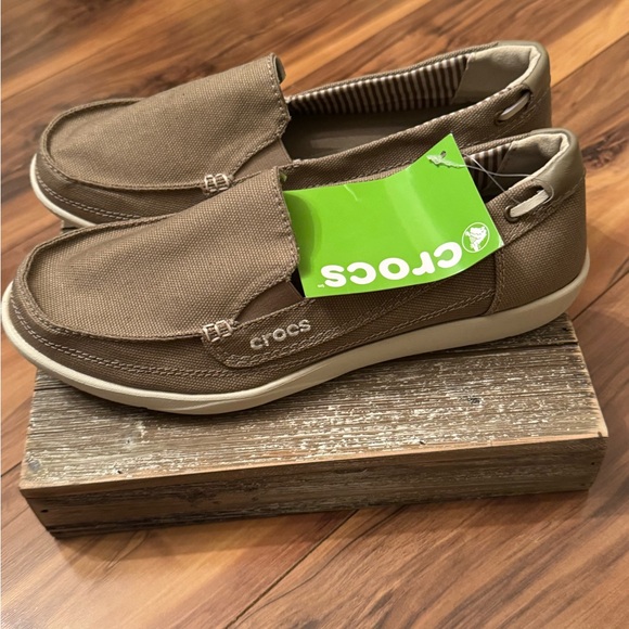 Brand New Women Crocs Walu Canvas Loafer Size 9 - Picture 3 of 11